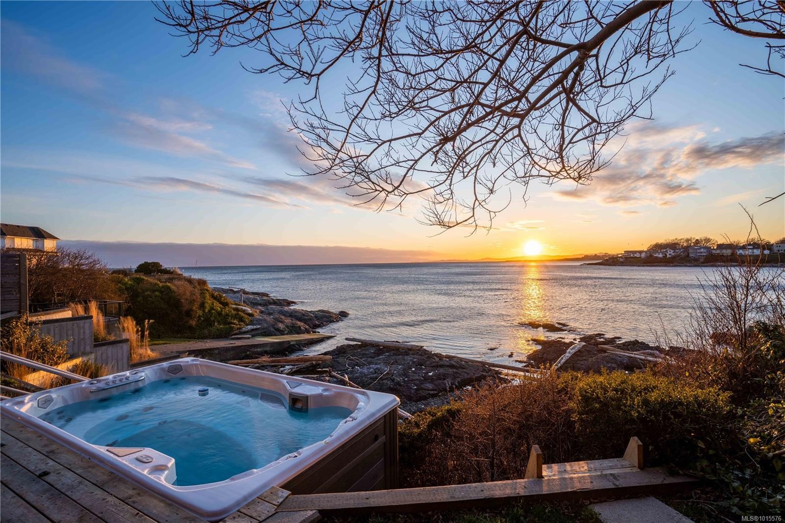 2086 Marne St, Oak Bay, BC