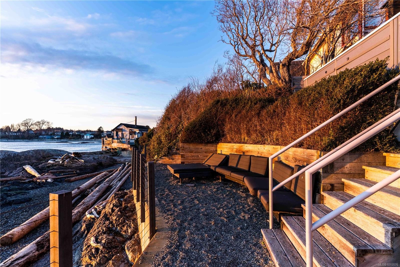 2086 Marne St, Oak Bay, BC