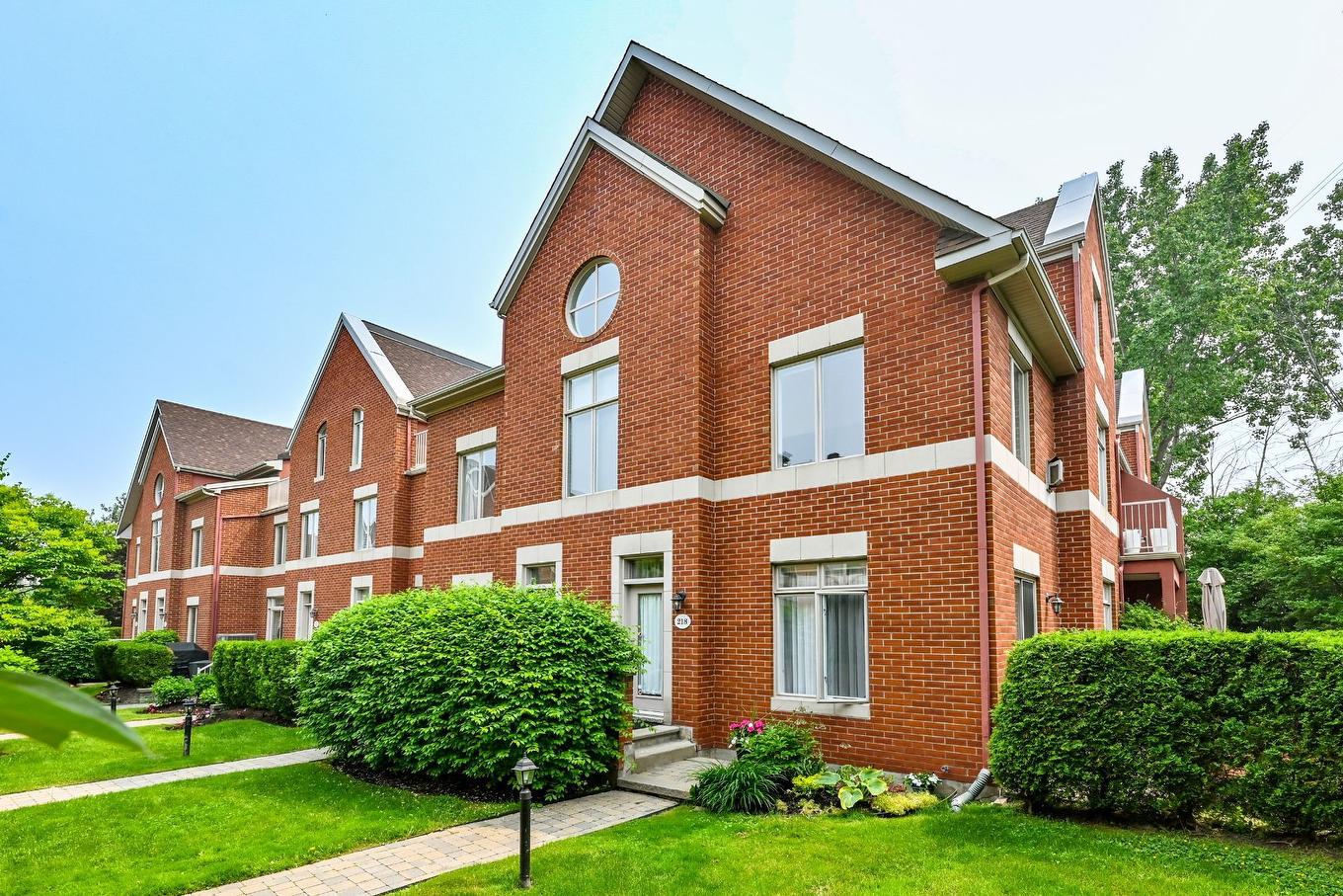 Extérieur - 216 Rue Donnacona, Dollard-Des-Ormeaux, QC - Outdoor