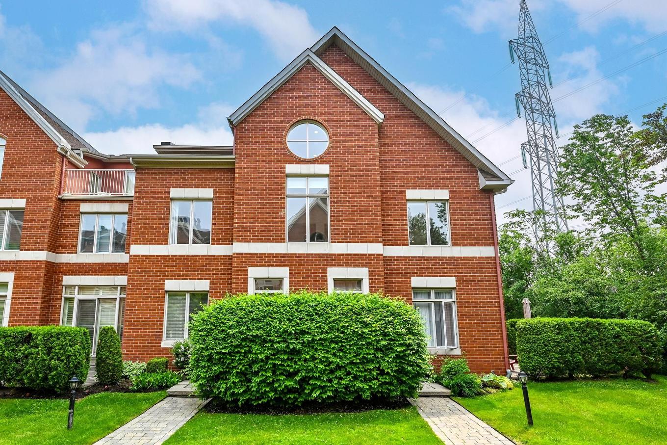 Extérieur - 216 Rue Donnacona, Dollard-Des-Ormeaux, QC - Outdoor