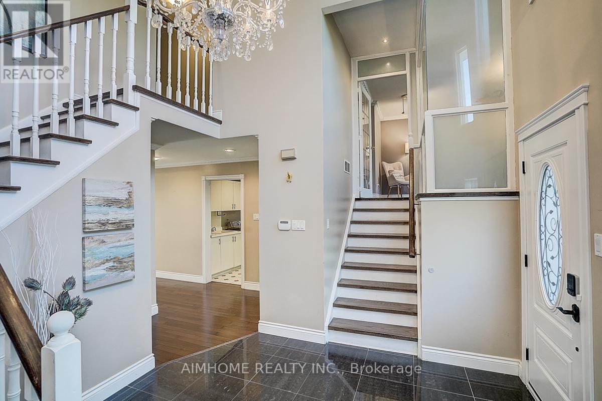 205 Pinewood Drive, Vaughan, ON - Indoor Photo Showing Other Room