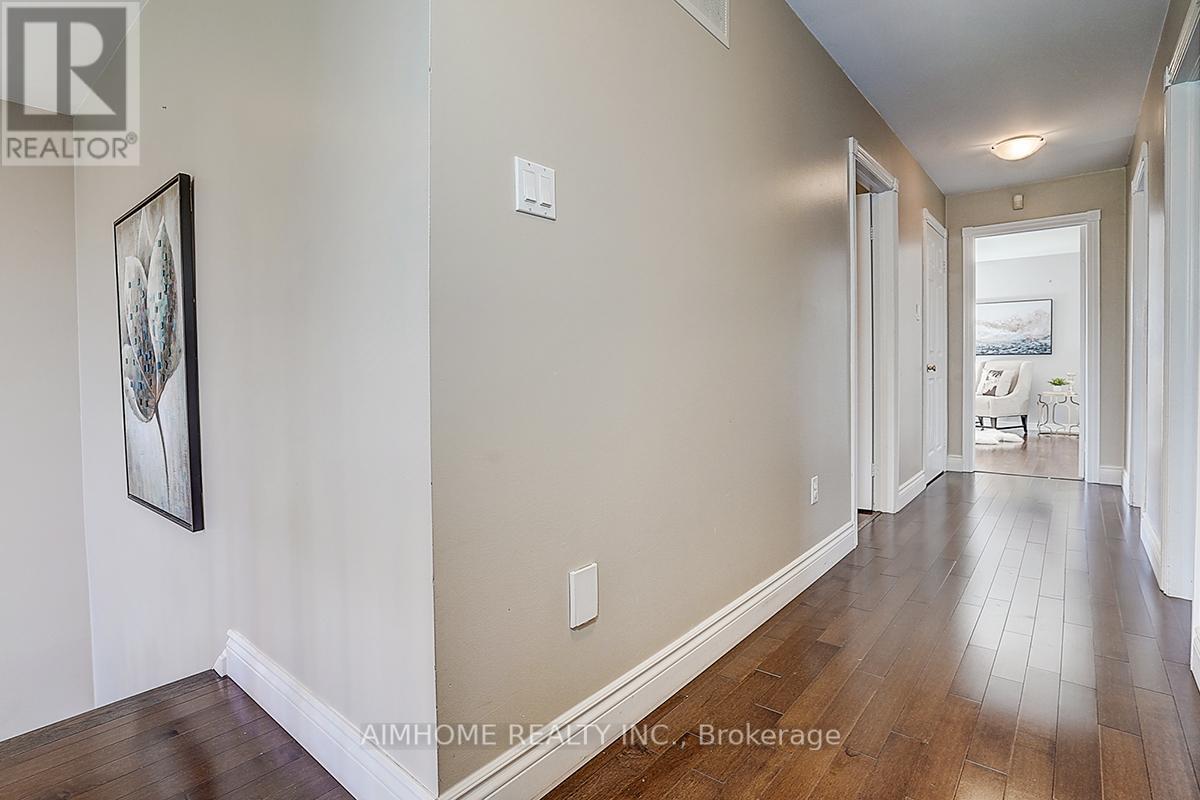 205 Pinewood Drive, Vaughan, ON - Indoor Photo Showing Other Room