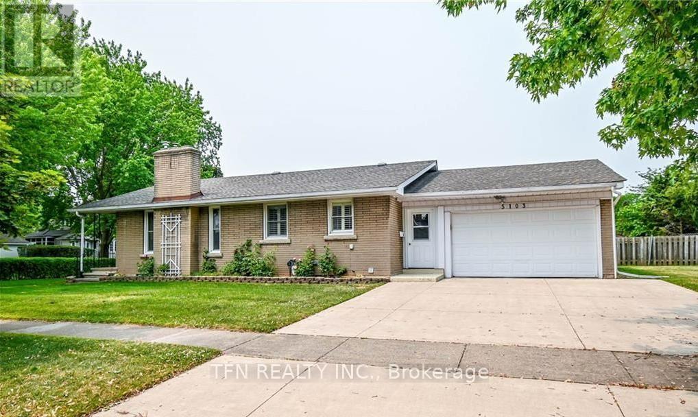 5103 Upper Duke Avenue, Niagara Falls, ON - Outdoor