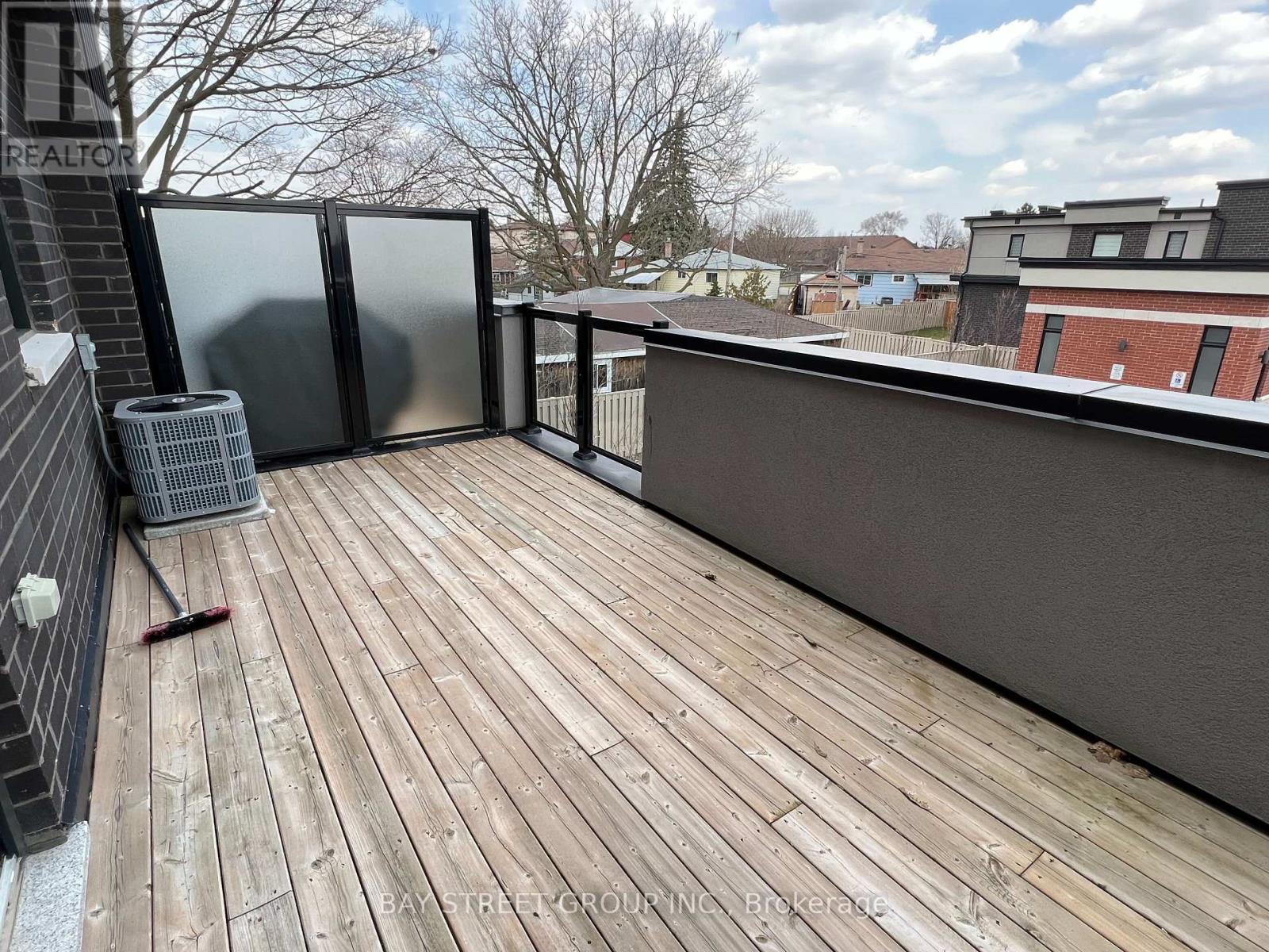 1310 Gull Crossing Road, Pickering, ON - Outdoor With Exterior