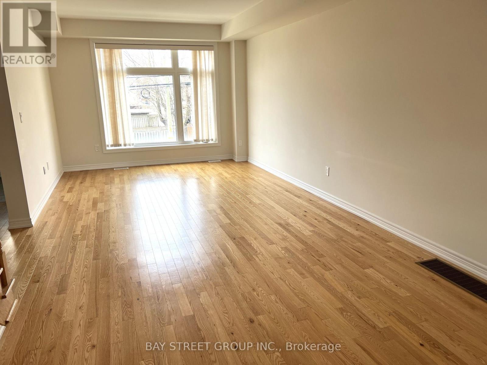 1310 Gull Crossing Road, Pickering, ON - Indoor Photo Showing Other Room