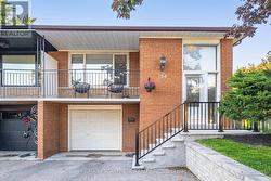 154 RAINBOW DRIVE Vaughan, ON L4L 2K7