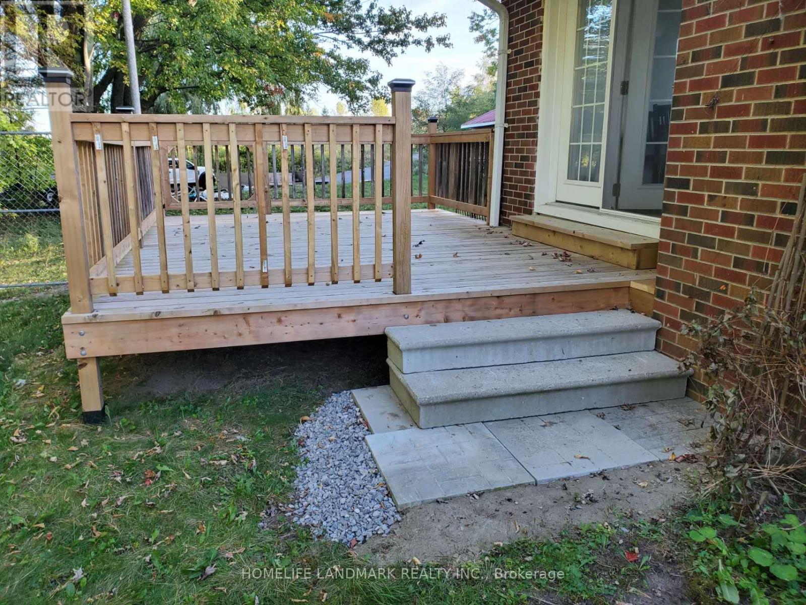 (Main Floor) - 2413 Vivian Road, Whitchurch-Stouffville, ON - Outdoor With Deck Patio Veranda With Exterior