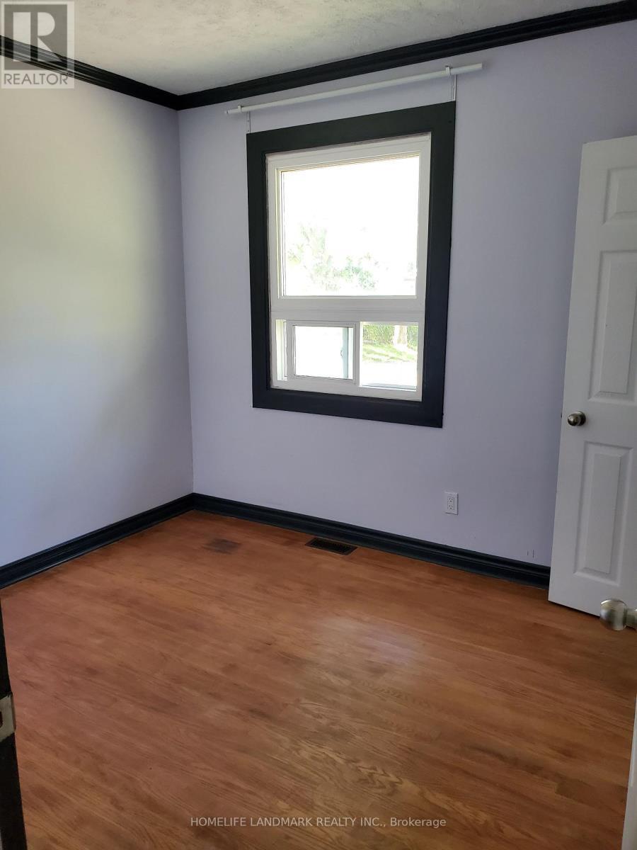 (Main Floor) - 2413 Vivian Road, Whitchurch-Stouffville, ON - Indoor Photo Showing Other Room