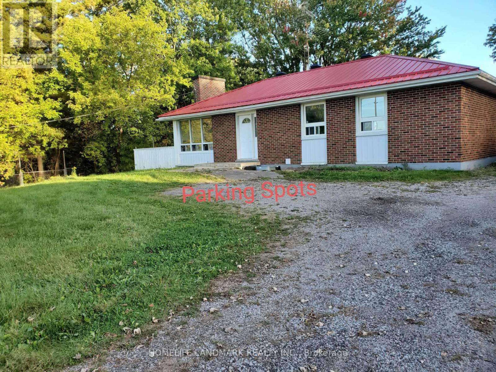 (Main Floor) - 2413 Vivian Road, Whitchurch-Stouffville, ON - Outdoor