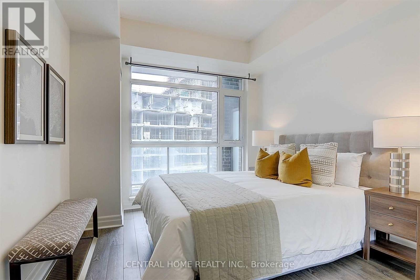609E - 8110 Birchmount Road, Markham, ON - Indoor Photo Showing Bedroom