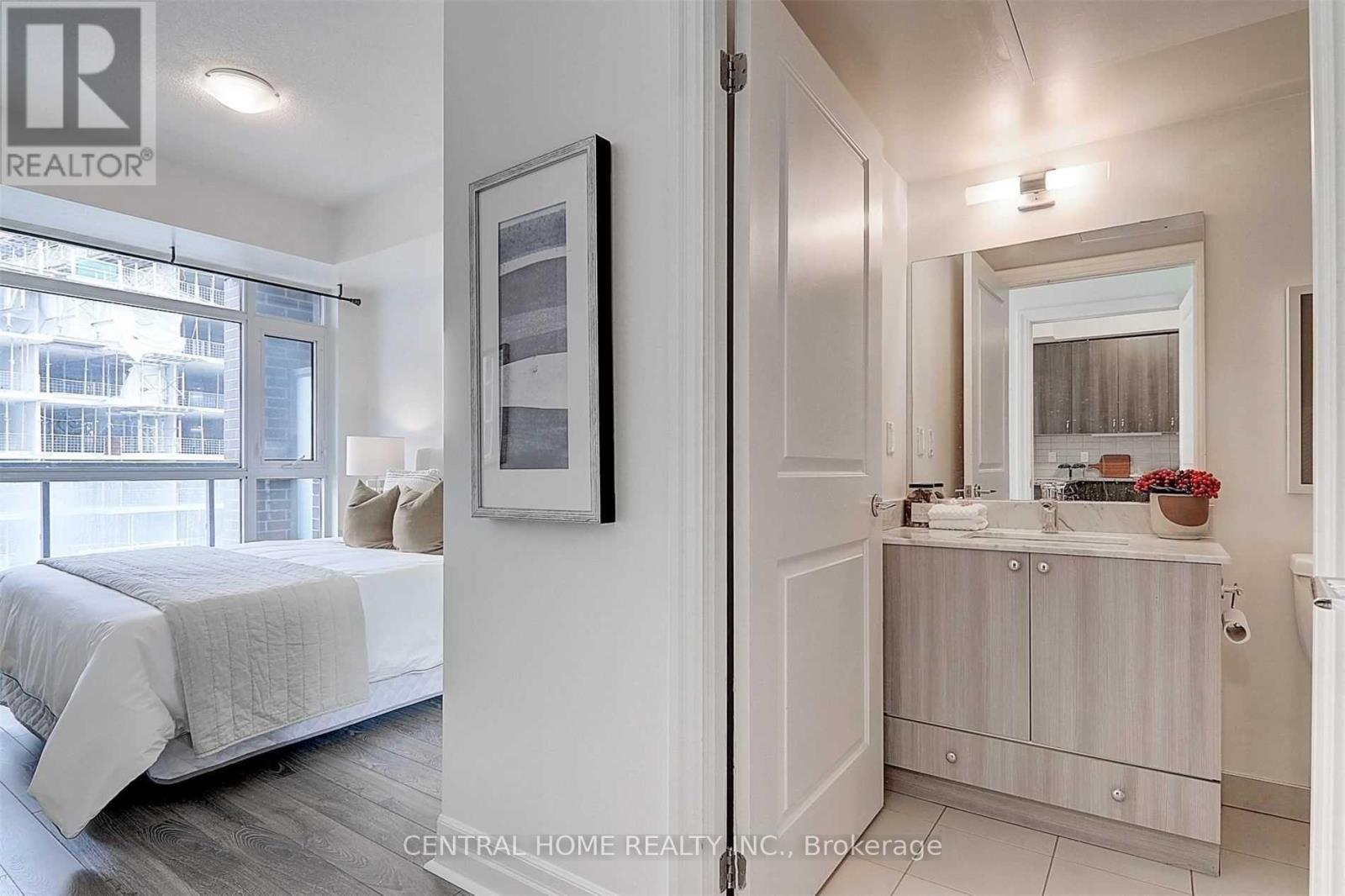 609E - 8110 Birchmount Road, Markham, ON - Indoor Photo Showing Bedroom