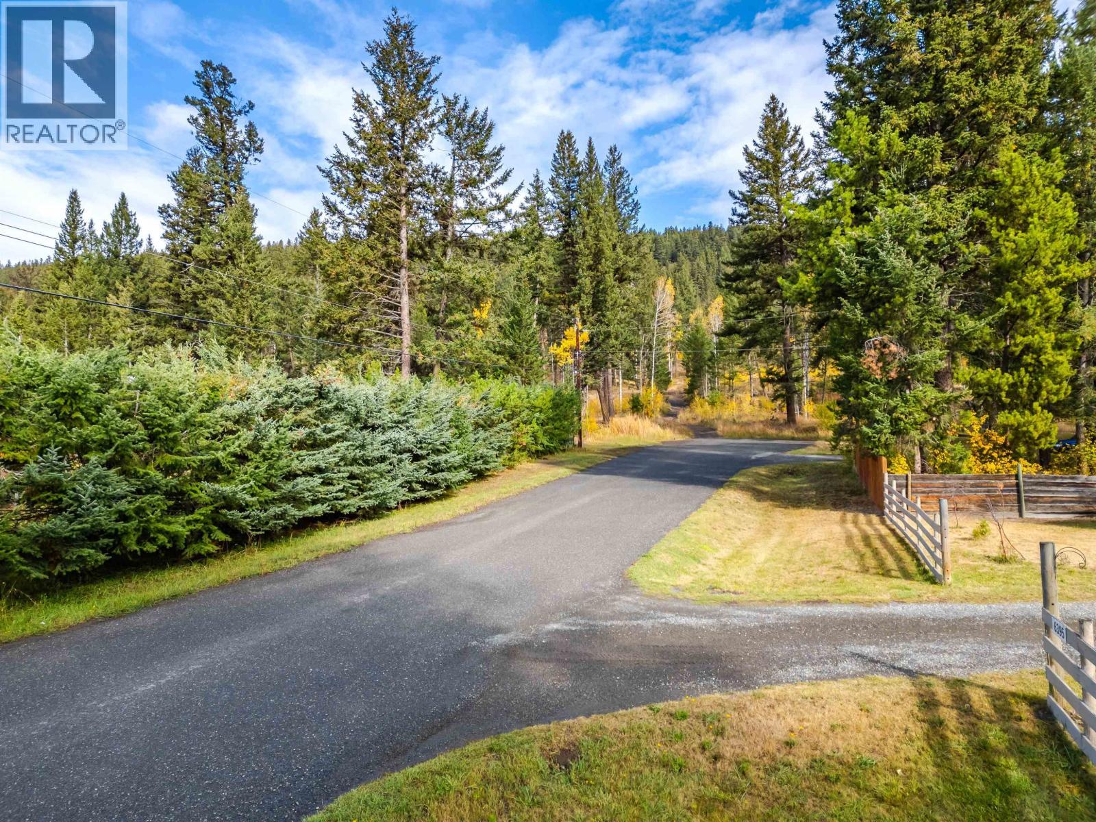 6395 Young Road, Horse Lake, BC - Outdoor With View