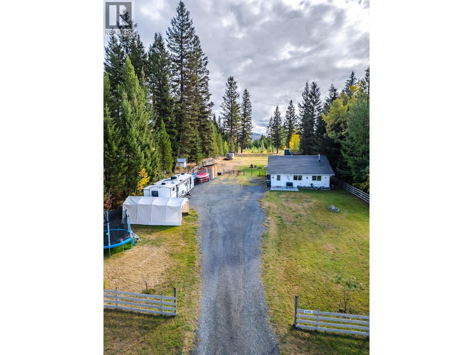 6395 Young Road, Horse Lake, BC - Outdoor