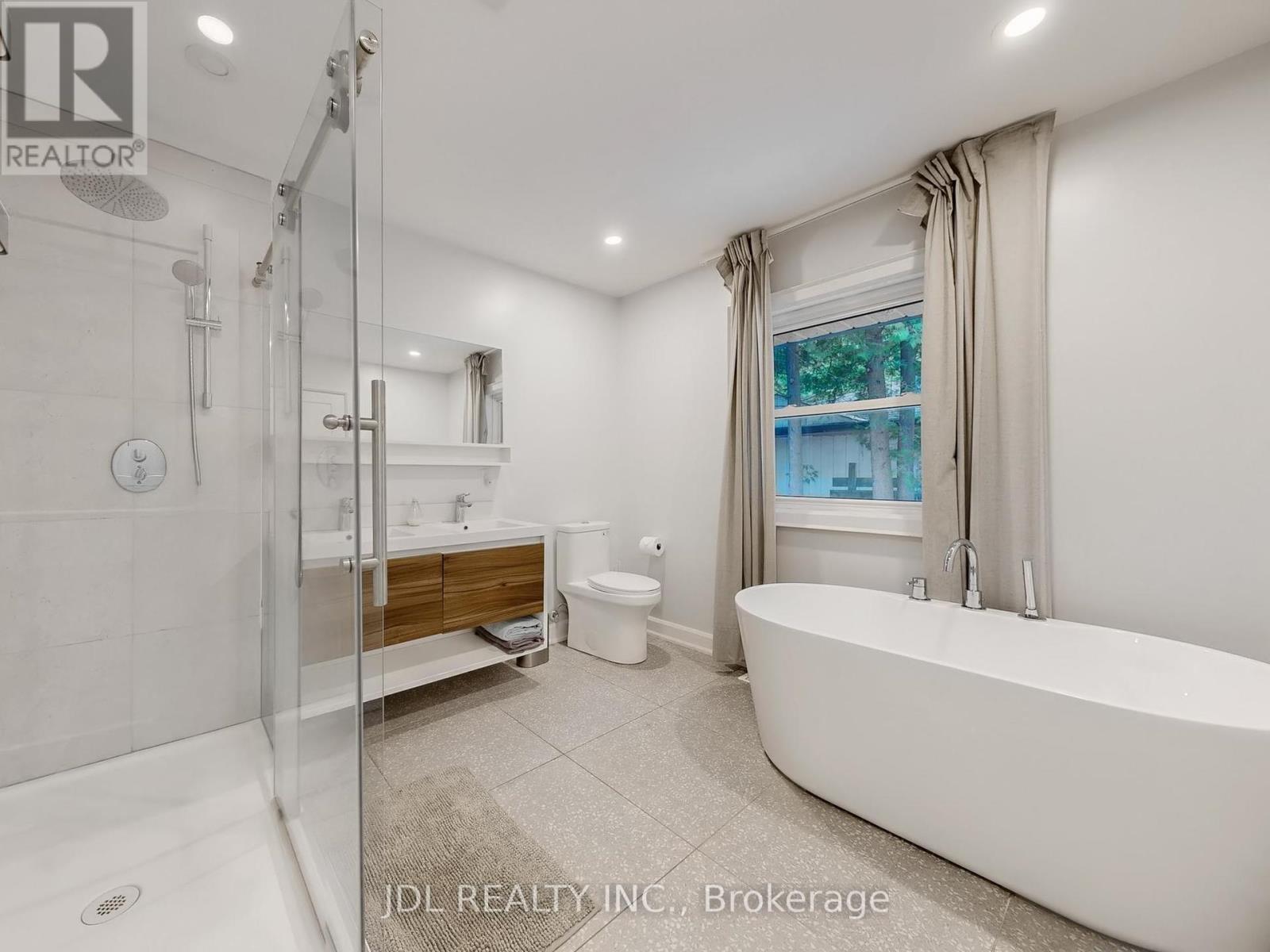 25220 Maple Beach Road, Brock, ON