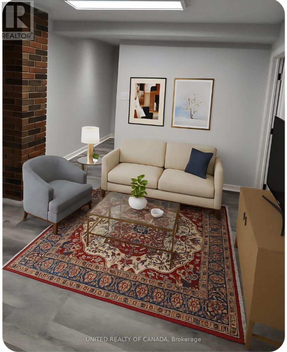 Lower - 126 Weldrick Rd Road W, Richmond Hill, ON - Indoor Photo Showing Living Room