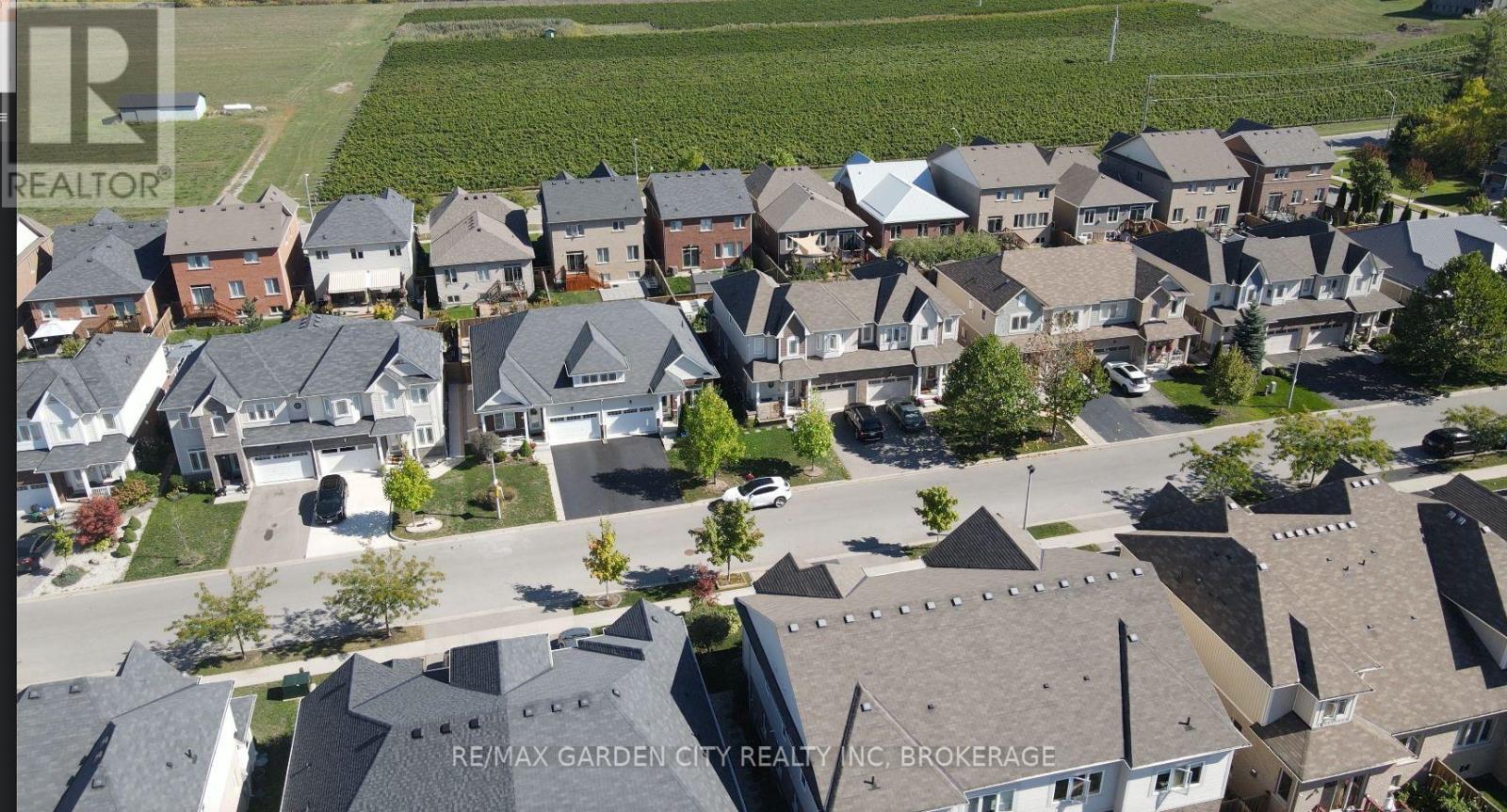 75 Cannery Drive, Niagara-On-The-Lake (St. Davids), ON - Outdoor With View