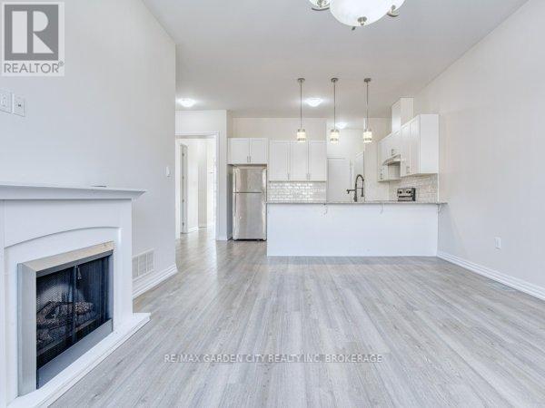 75 Cannery Drive, Niagara-On-The-Lake (St. Davids), ON - Indoor With Fireplace