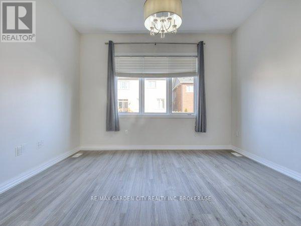 75 Cannery Drive, Niagara-On-The-Lake (St. Davids), ON - Indoor Photo Showing Other Room