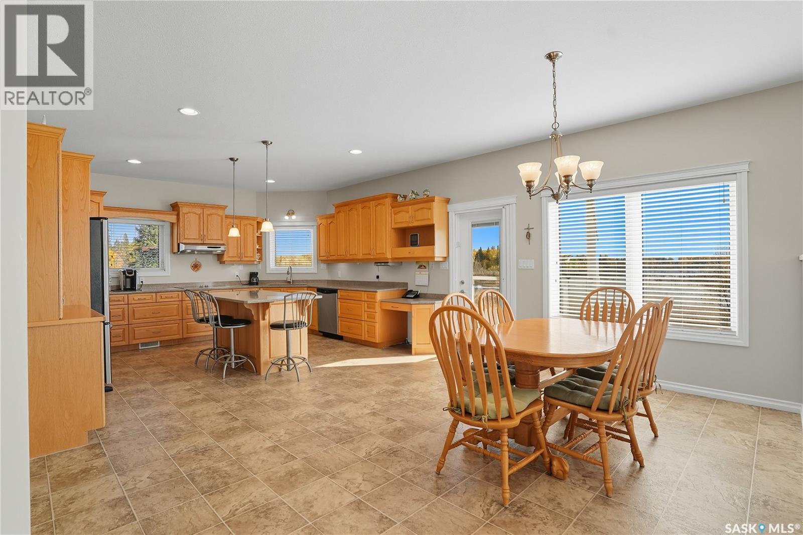 119 Aspen Crescent, Paddockwood Rm No. 520, SK - Indoor Photo Showing Dining Room