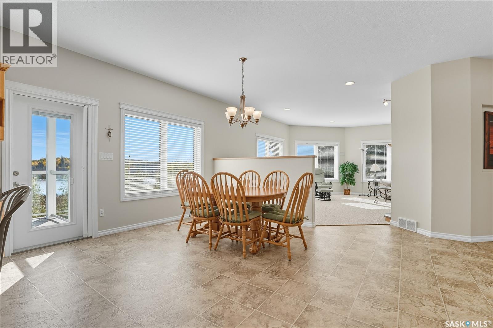 119 Aspen Crescent, Paddockwood Rm No. 520, SK - Indoor Photo Showing Dining Room