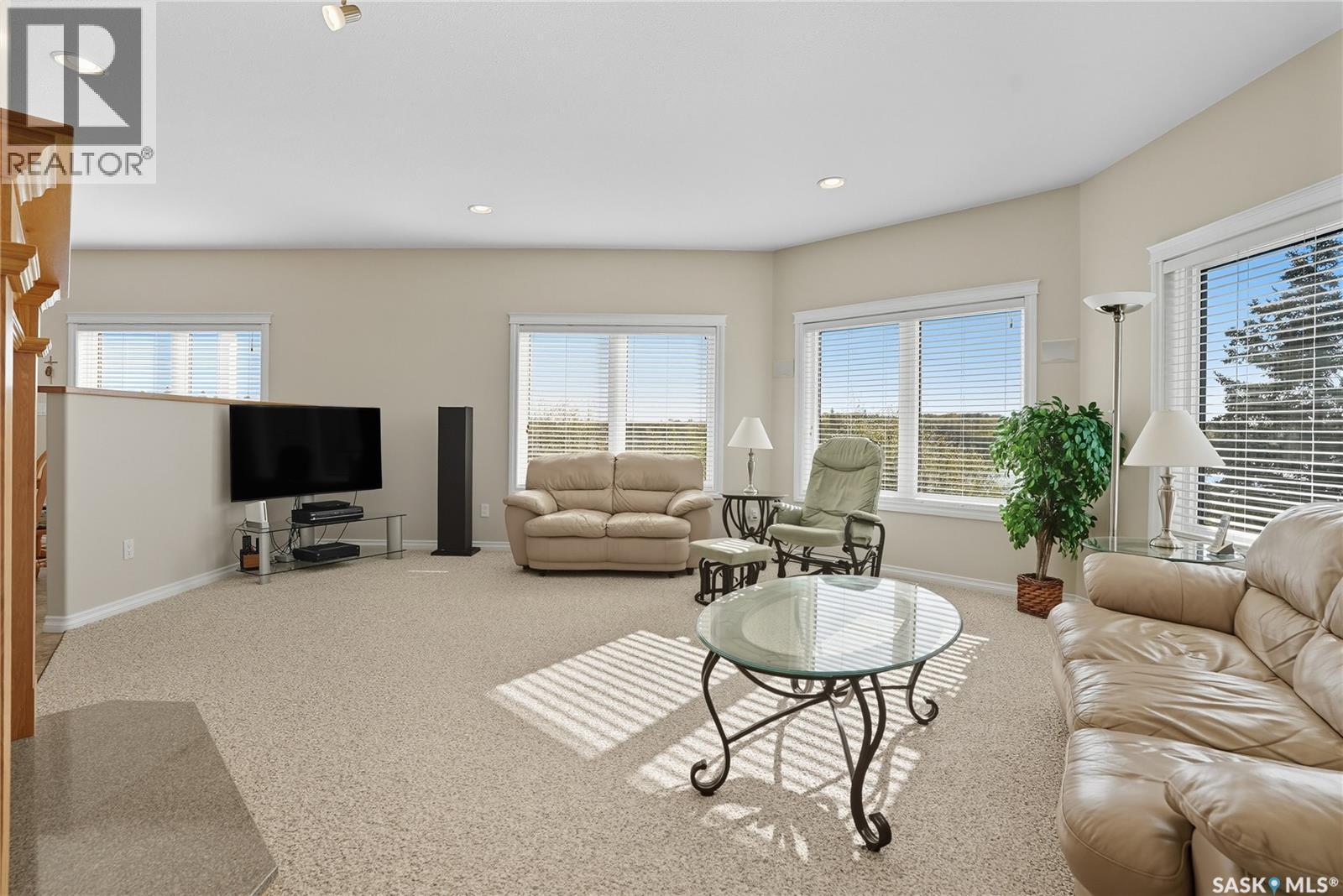 119 Aspen Crescent, Paddockwood Rm No. 520, SK - Indoor Photo Showing Living Room