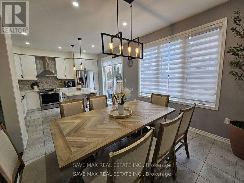 Upper - 105 Whitlock Avenue E, Milton, ON - Indoor Photo Showing Dining Room