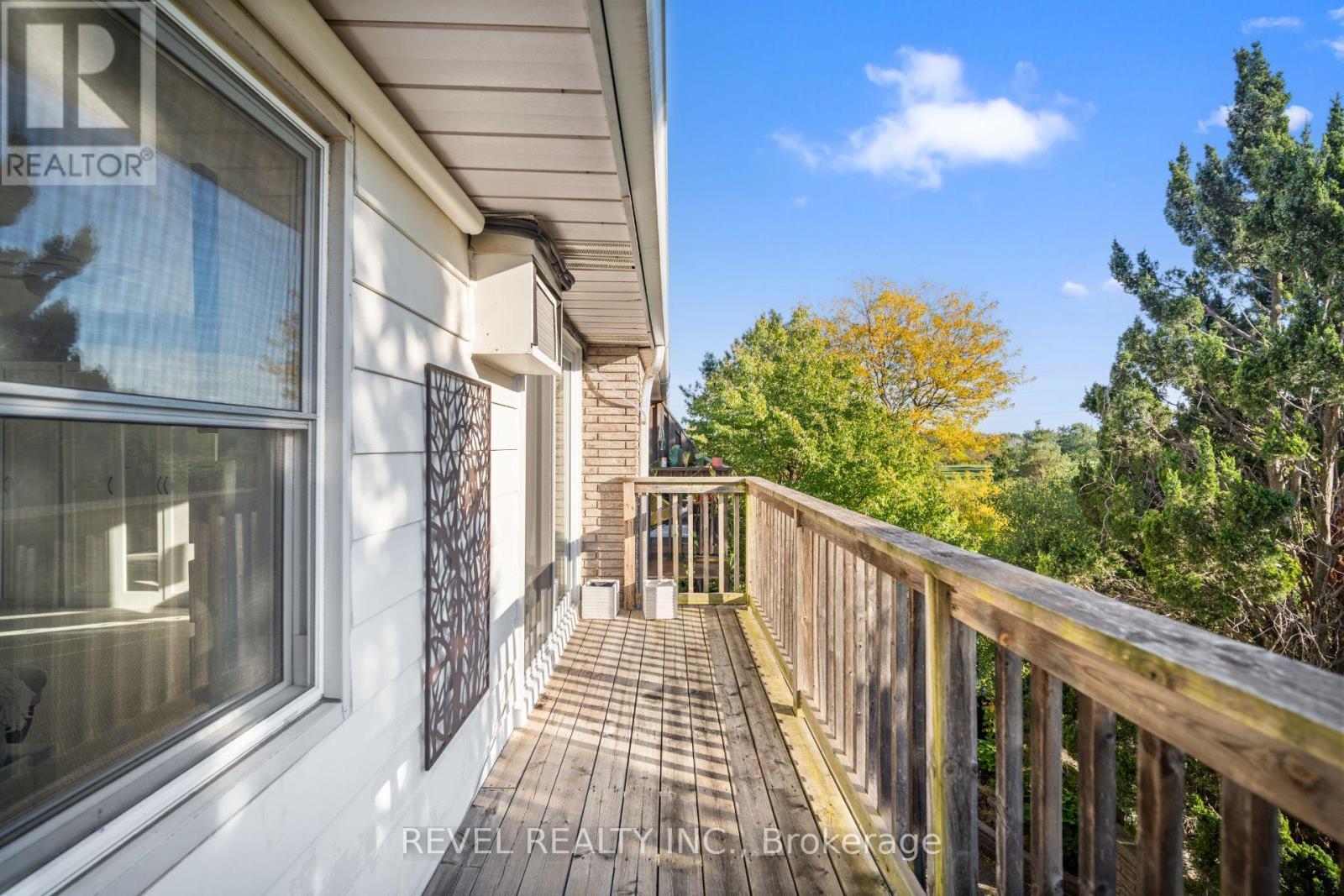 3 - 2058 Brant Street, Burlington, ON - Outdoor With Balcony