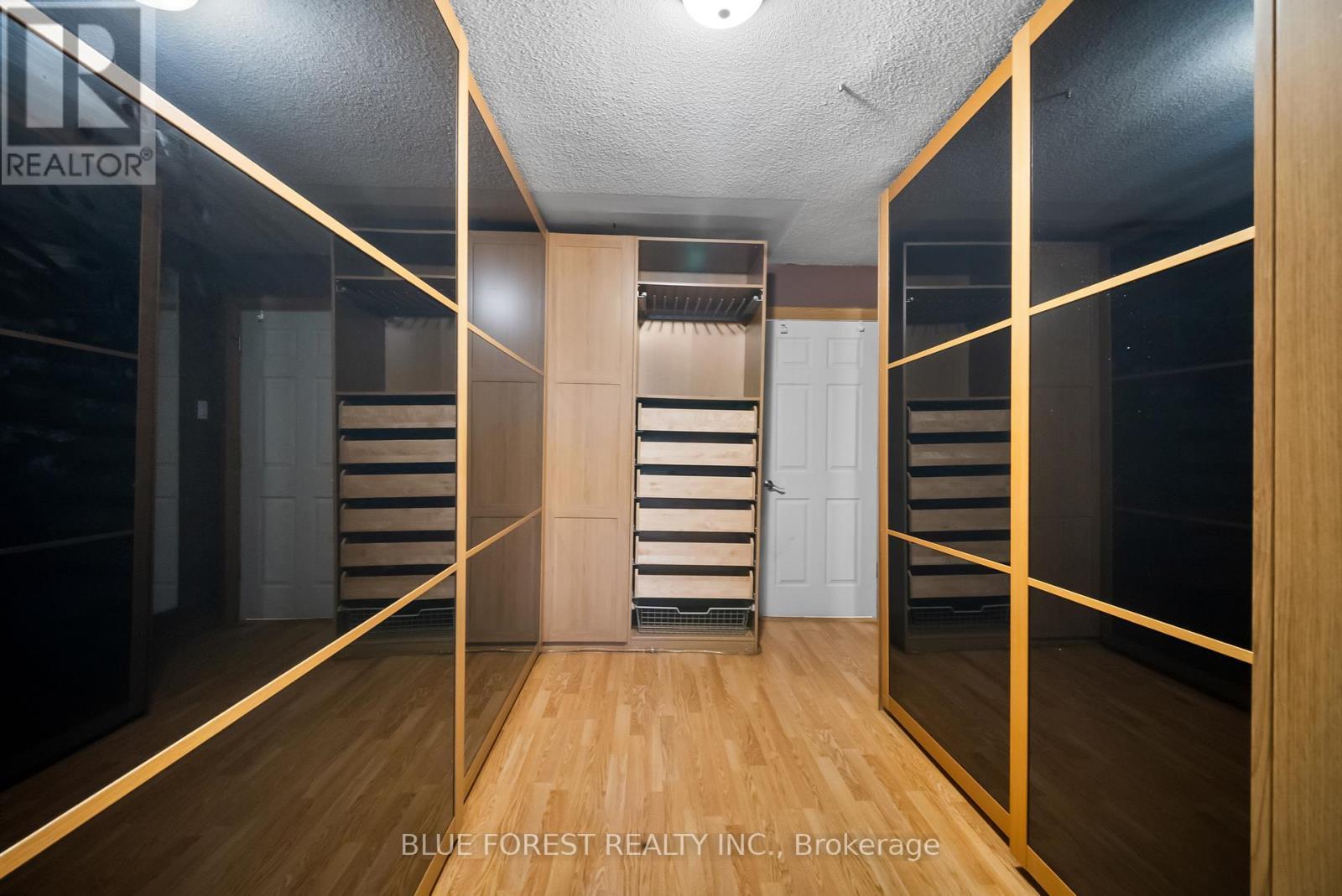 246 Grey Street, London East (East K), ON - Indoor Photo Showing Other Room