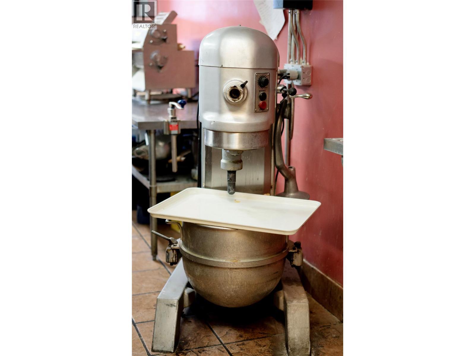 146 Rutland Road S Lot# 1, Kelowna, BC