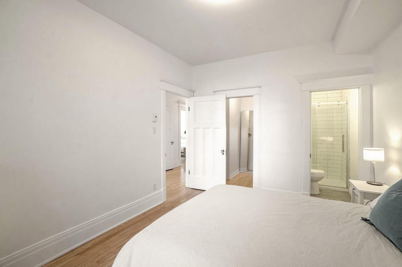 Bedroom - 5023 Rue Fabre, Montréal (Le Plateau-Mont-Royal), QC - Indoor Photo Showing Bedroom