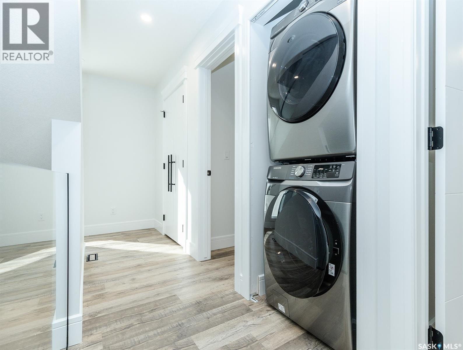 1001 Osler Street, Saskatoon, SK - Indoor Photo Showing Laundry Room