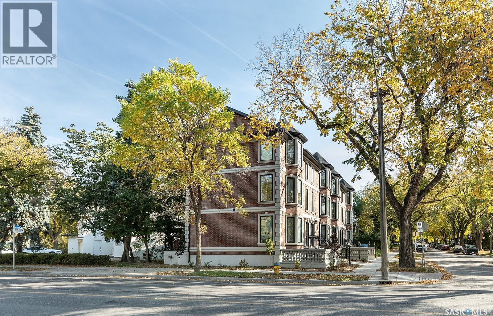 1001 Osler Street, Saskatoon, SK - Outdoor