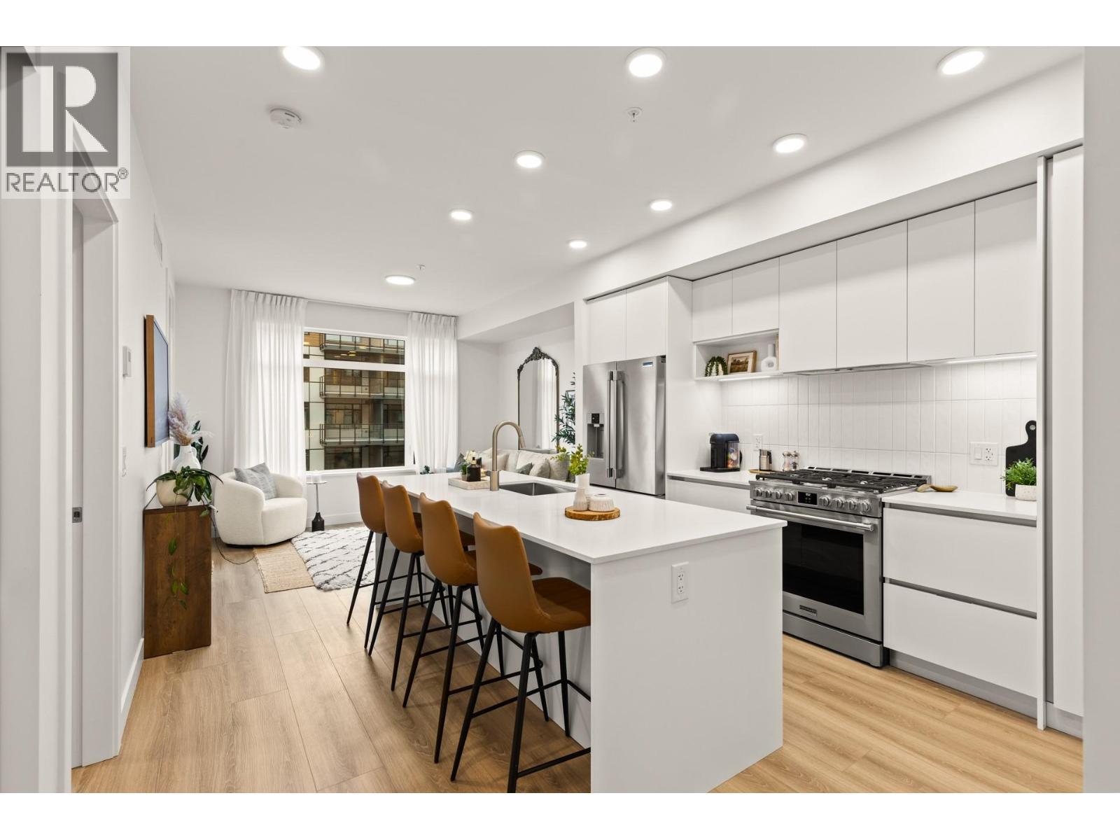 2780 Olalla Road Unit# 403, West Kelowna, BC - Indoor Photo Showing Kitchen With Stainless Steel Kitchen With Upgraded Kitchen