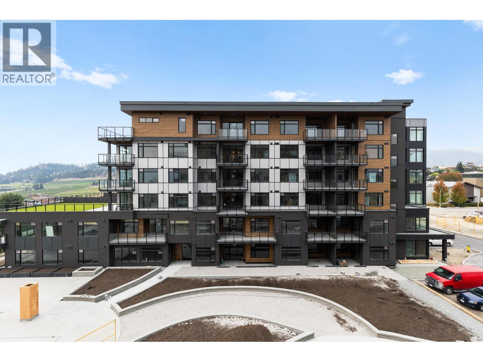2780 Olalla Road Unit# 403, West Kelowna, BC - Outdoor With Balcony With Facade