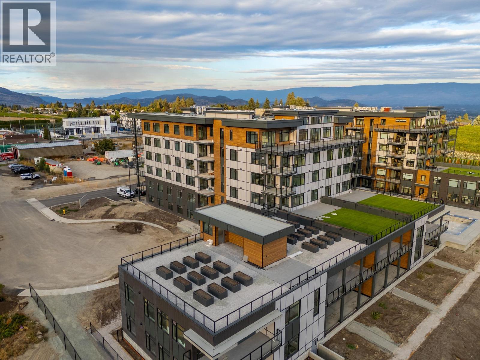 2780 Olalla Road Unit# 403, West Kelowna, BC - Outdoor With Balcony With View