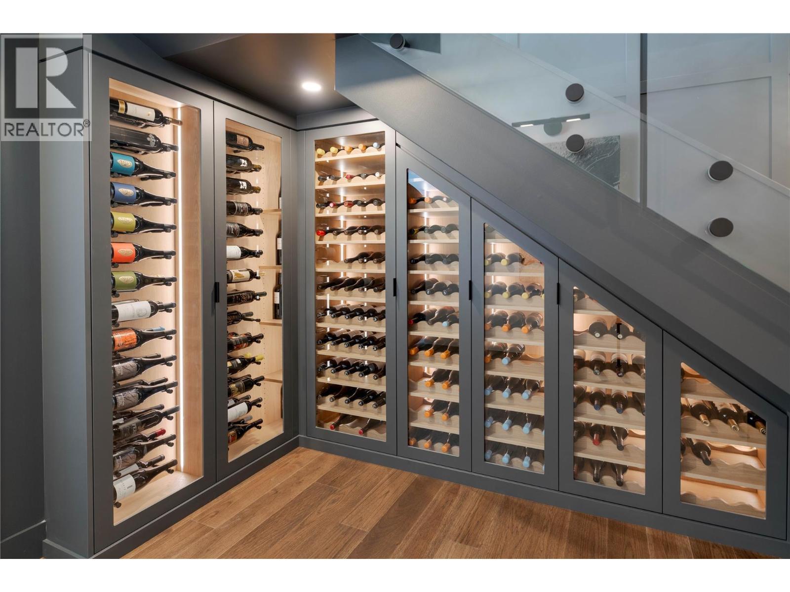 172 Skyland Drive, Kelowna, BC - Indoor Photo Showing Other Room