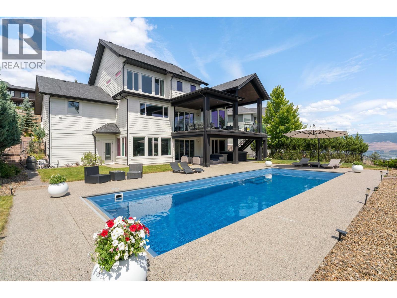172 Skyland Drive, Kelowna, BC - Outdoor With In Ground Pool With Deck Patio Veranda
