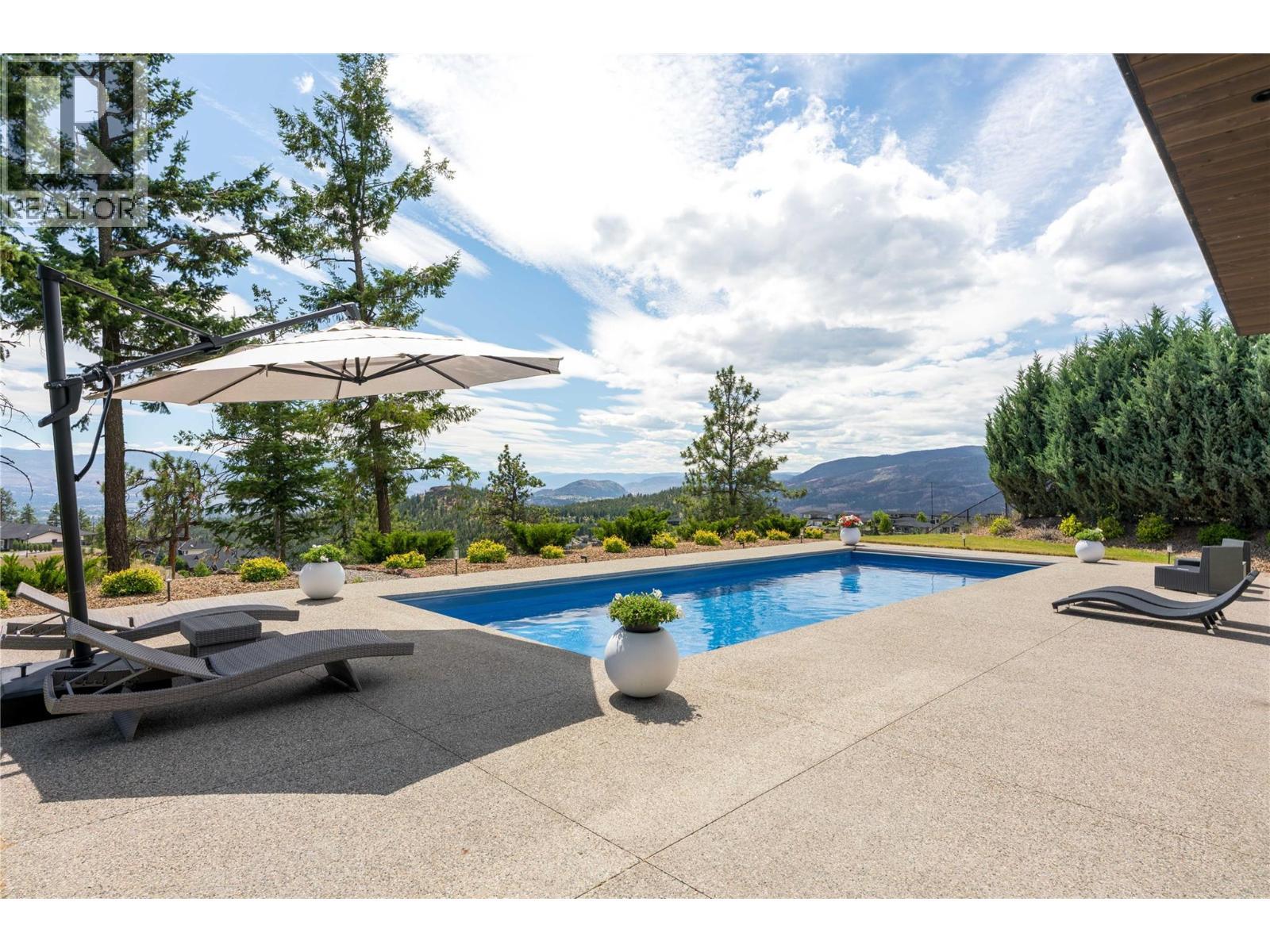 172 Skyland Drive, Kelowna, BC - Outdoor With In Ground Pool