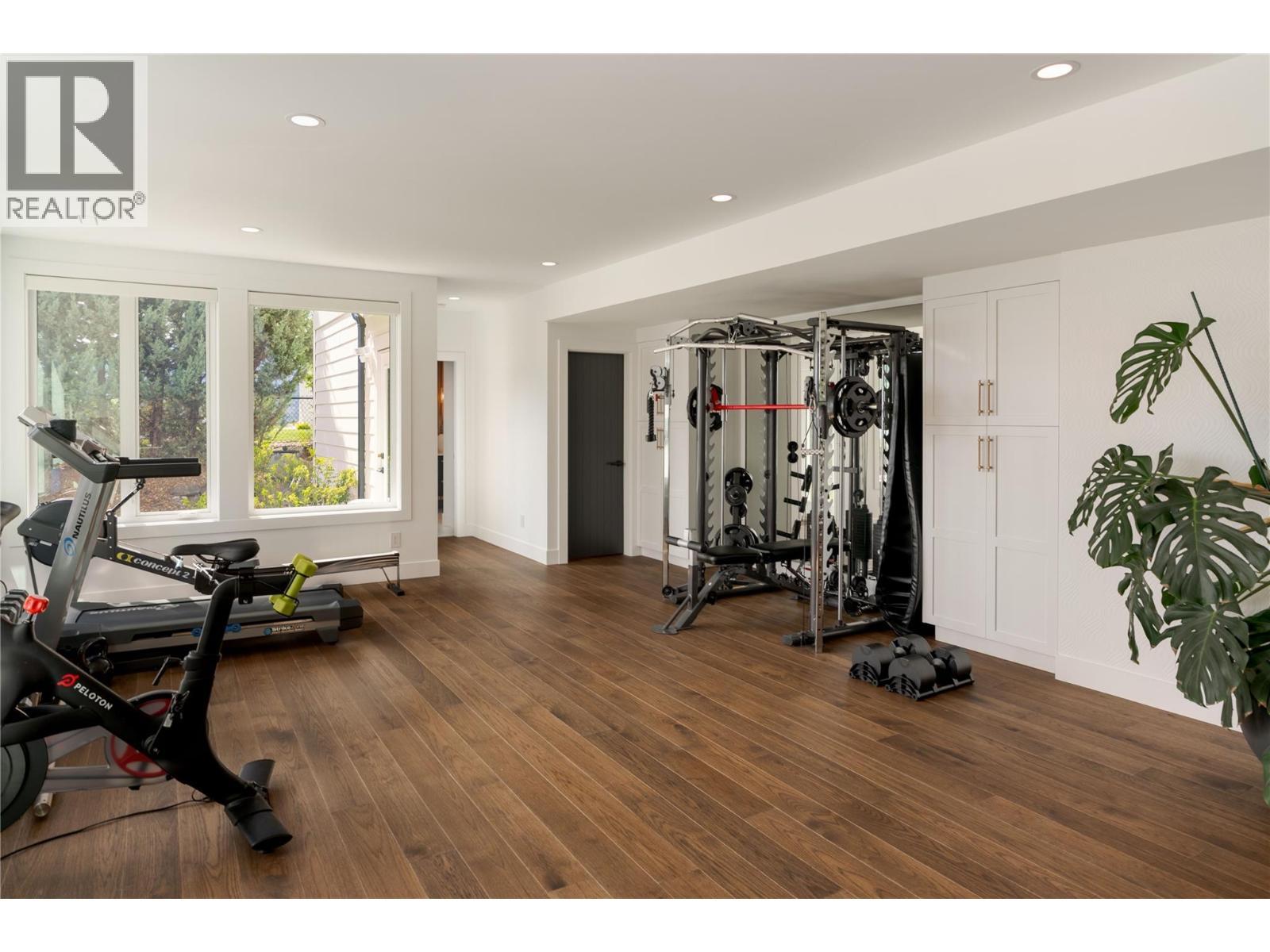 172 Skyland Drive, Kelowna, BC - Indoor Photo Showing Gym Room