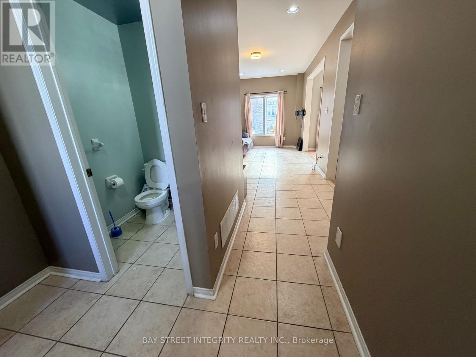 4 - 15 Pottery Place, Vaughan, ON - Indoor Photo Showing Other Room