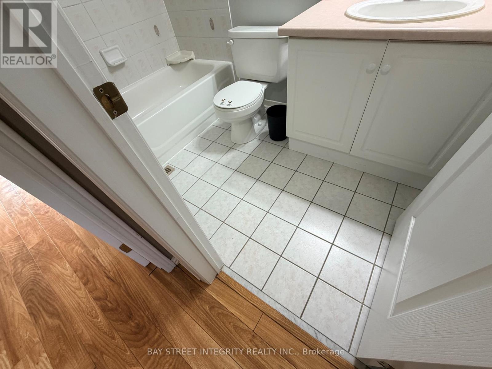 4 - 15 Pottery Place, Vaughan, ON - Indoor