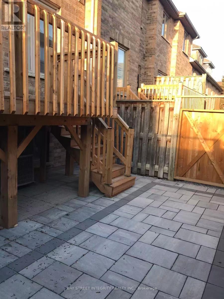 4 - 15 Pottery Place, Vaughan, ON -