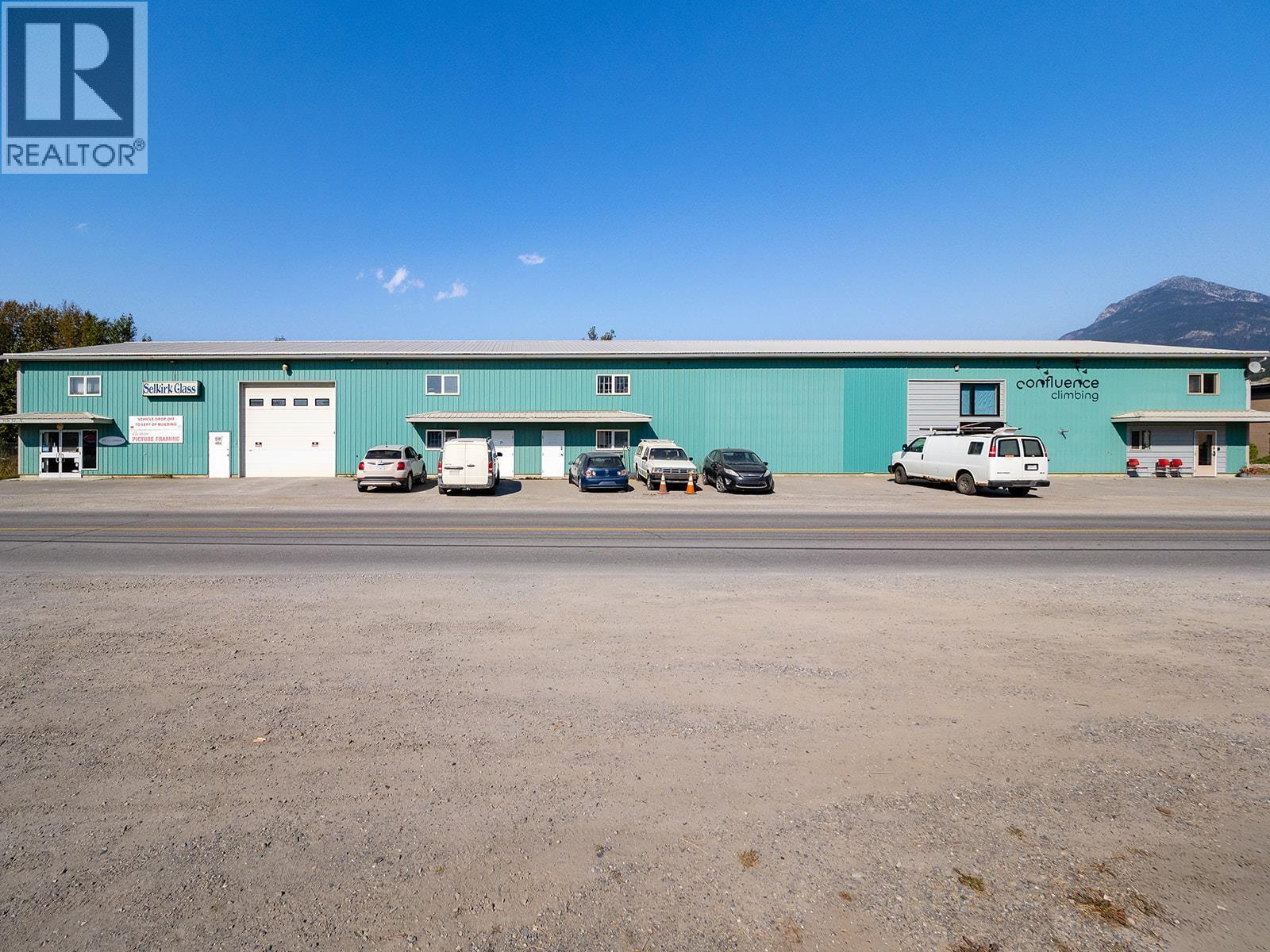 819 9Th Street N, Golden, BC