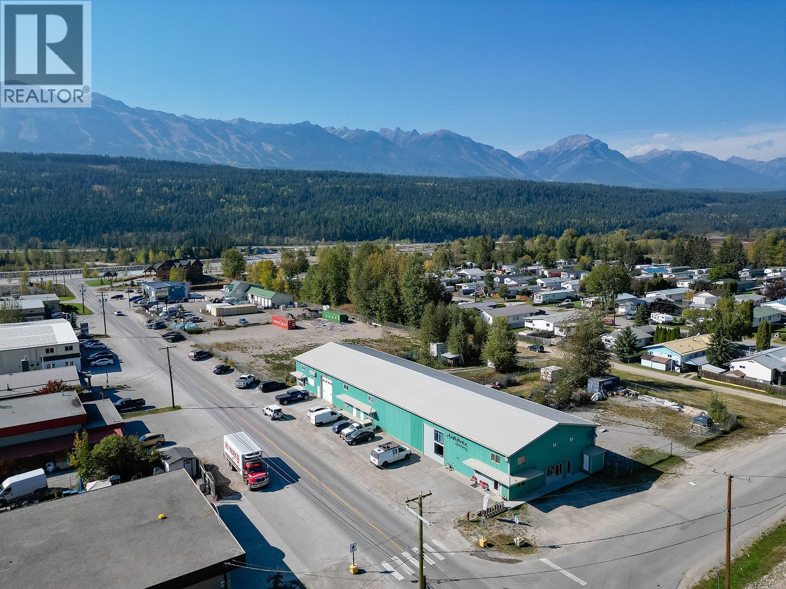 819 9Th Street N, Golden, BC
