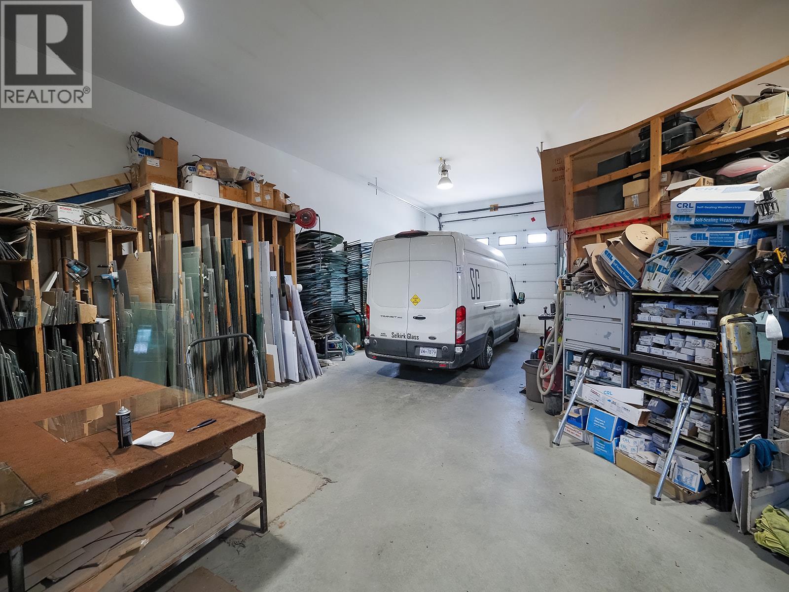 819 9Th Street N, Golden, BC