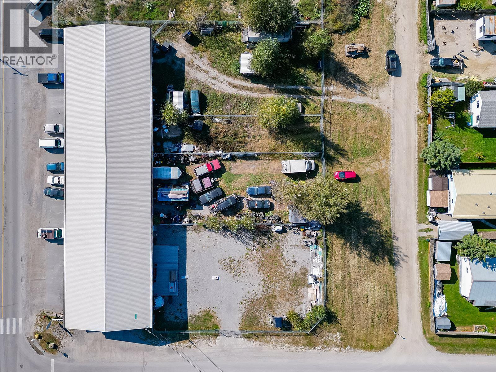 819 9Th Street N, Golden, BC