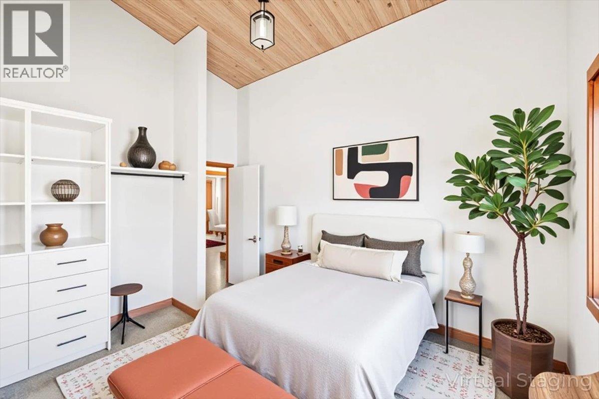 5538 Currie Bowl Way, Fernie, BC - Indoor Photo Showing Bedroom