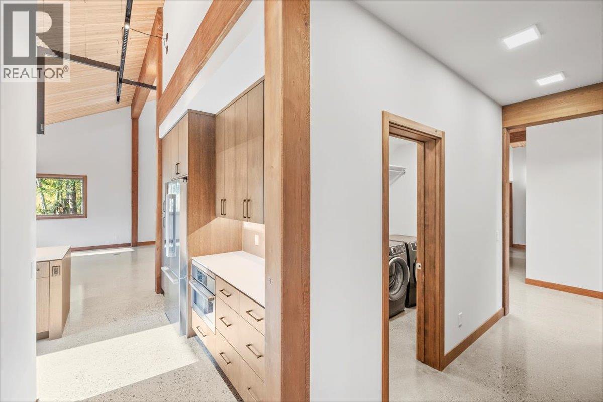 5538 Currie Bowl Way, Fernie, BC - Indoor