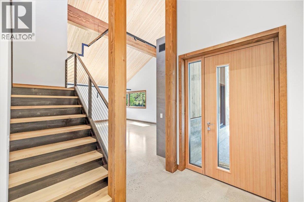 5538 Currie Bowl Way, Fernie, BC - Indoor Photo Showing Other Room