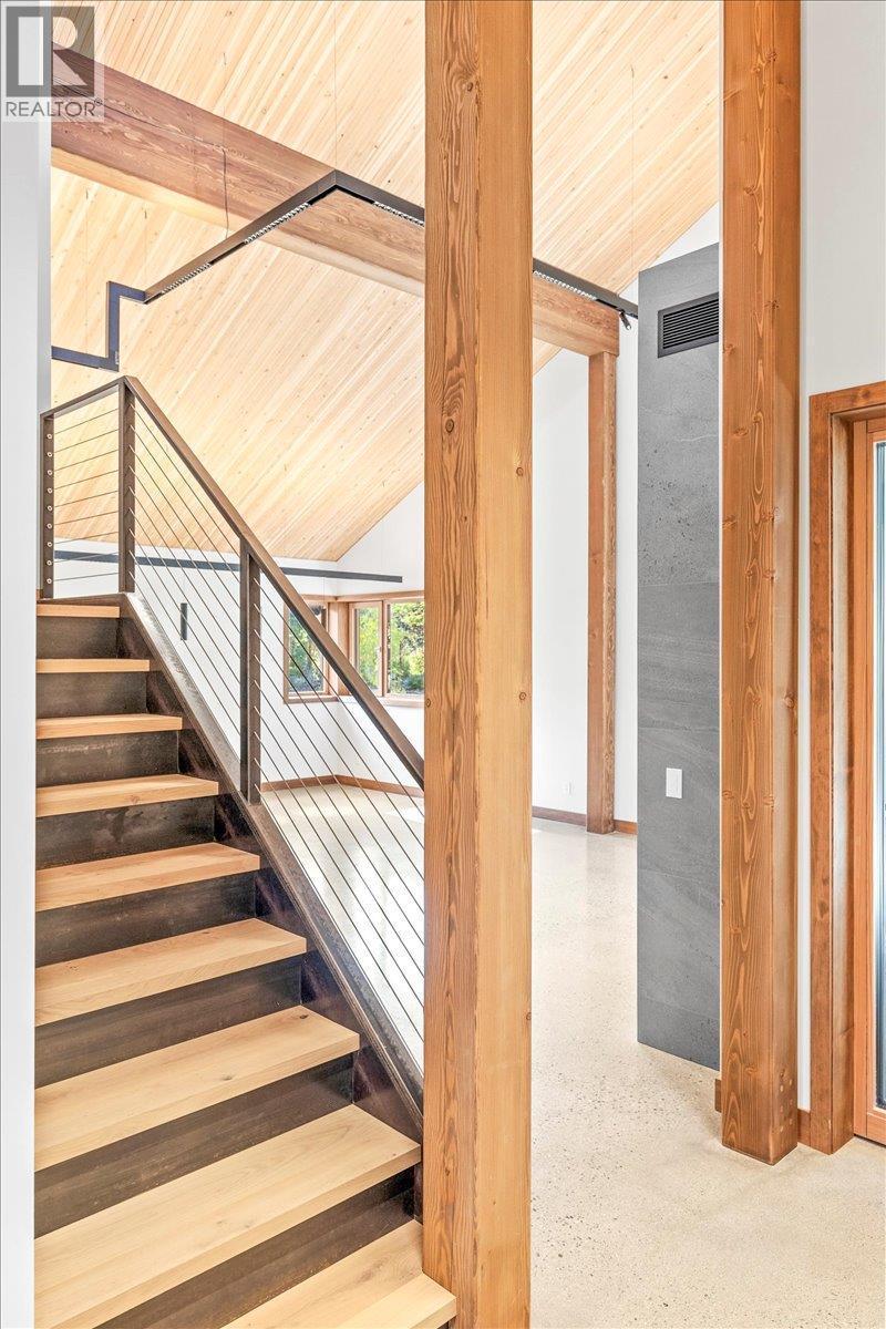 5538 Currie Bowl Way, Fernie, BC - Indoor Photo Showing Other Room